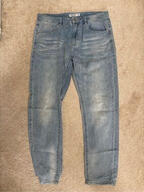 Slim Straight Men’s Jeans in Light Blue Denim